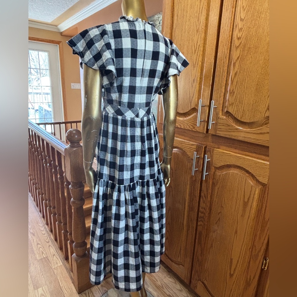 Checkered Maxi Dress - Picture 9 of 11